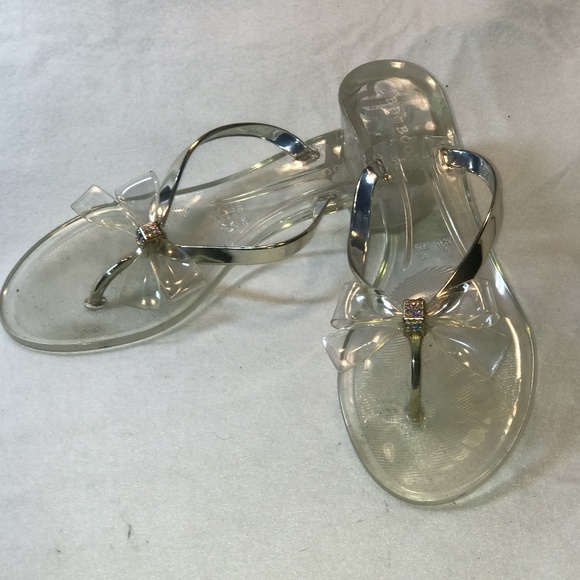 BAMBOO - CLEAR/SILVER WITH BLING AND BOW IN SIZE 9